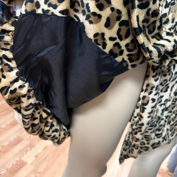 Lindi Leopard Print Faux Fur Lined Featuring Ruffle Collar, Front & Sleeve - Picture 5 of 5